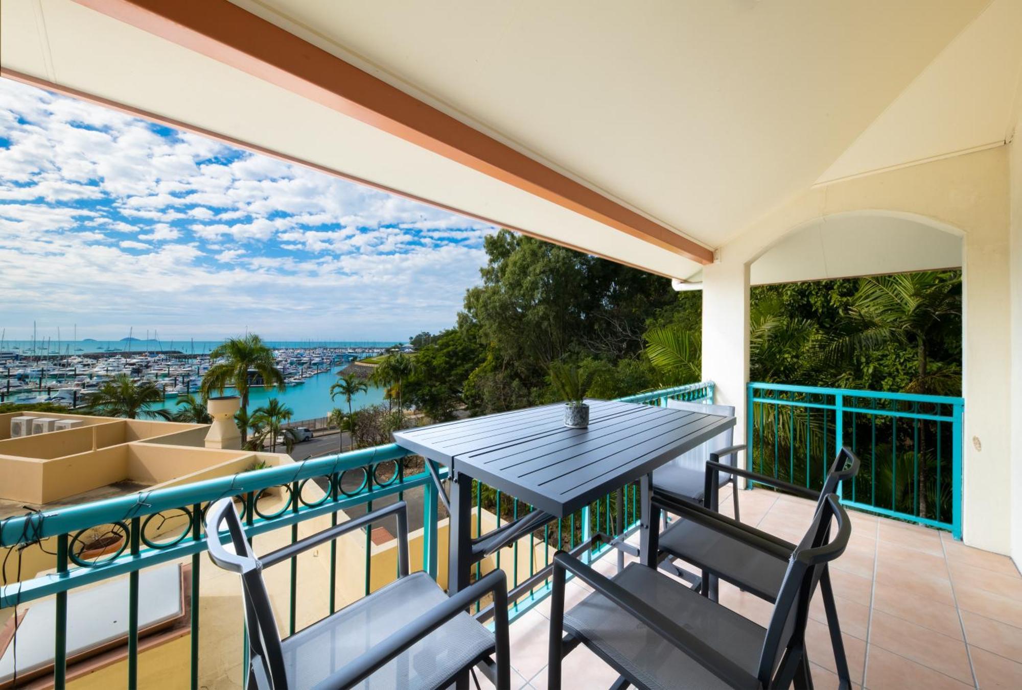 Shingley Beach Resort - Whitsundays Airlie Beach Dış mekan fotoğraf
