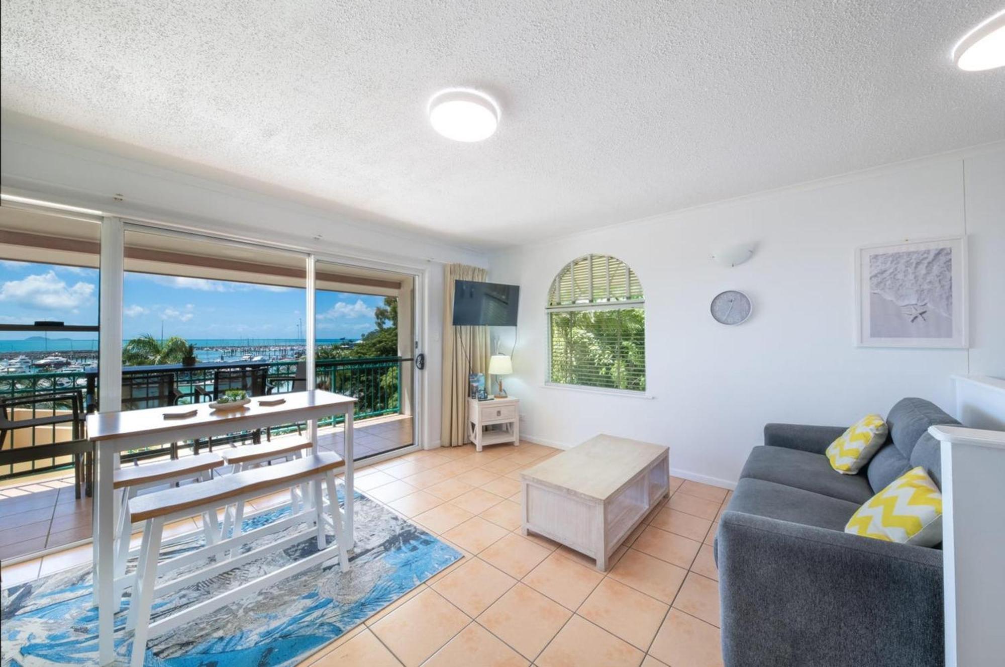 Shingley Beach Resort - Whitsundays Airlie Beach Dış mekan fotoğraf